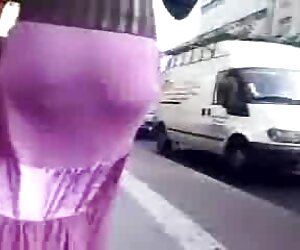 Kız kadınlarla eğleniyor film porno erotik