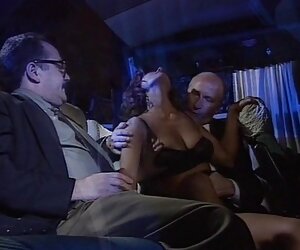 genç Chinese Americans koymak üzerinde erotik porno sinema filmi bir gösteri