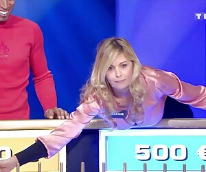 Bir oyuncak erotik porno indir fahişe oynuyor